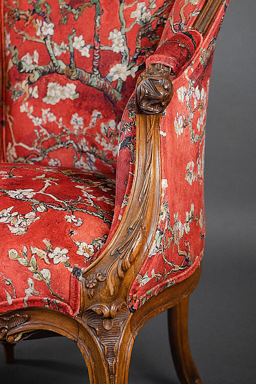 Кресла-бержер парные "Фуэго", резба по дереву, стиль Людовика XV, Франция, начало XX века