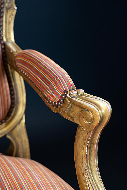Кресла парные "Страйп", резьба по дереву, золочение, шелк, Франция, вторая половина XIX  века