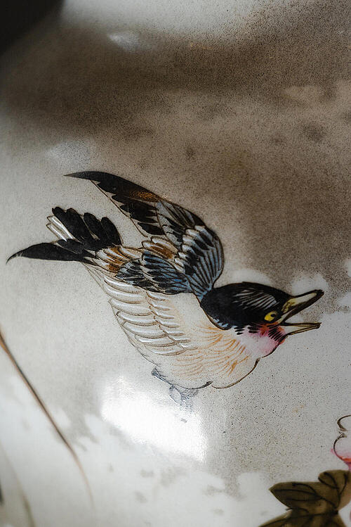 Вазы парные "Цветы и птицы", фарфор, ручная роспись, Китай, 20-30 годы XX века