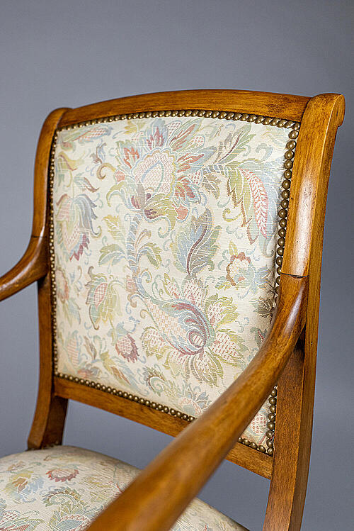 Кресла парные "Луи", орех, резьба, текстиль, Франция, рубеж XIX-XX вв.