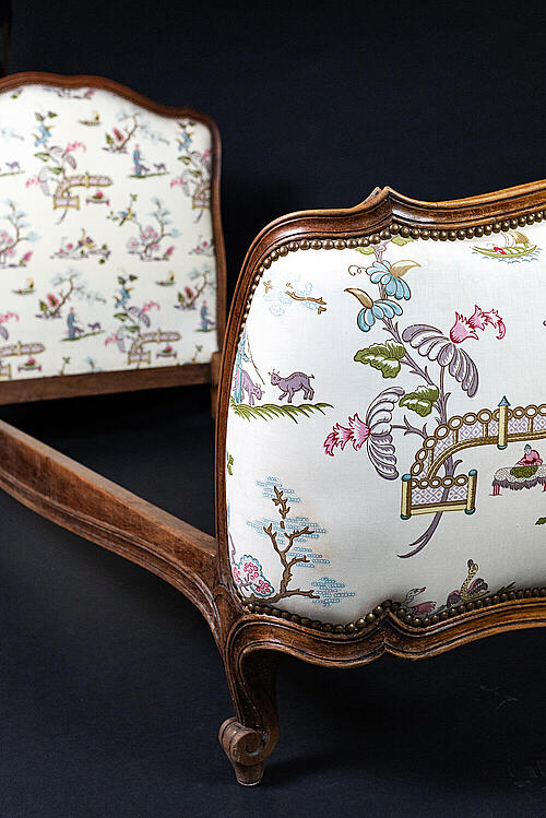 Комплект кроватей "Жур", орех, резьба, текстиль, Франция, конец XIX века