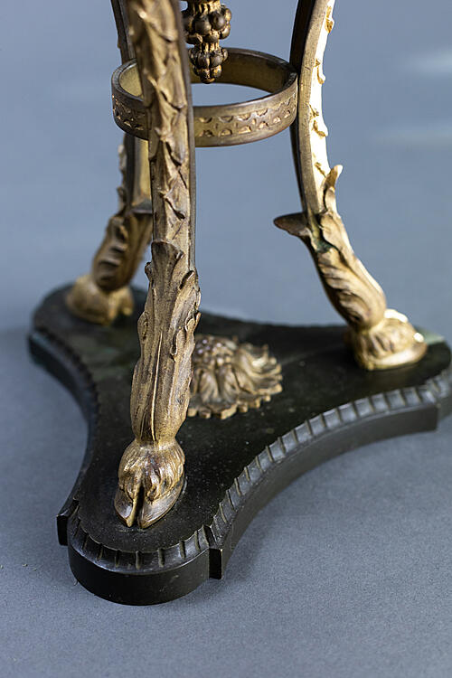 Лампа настольная "Тавро", бронза, новый абажур, Франция, вторая половина XIX века
