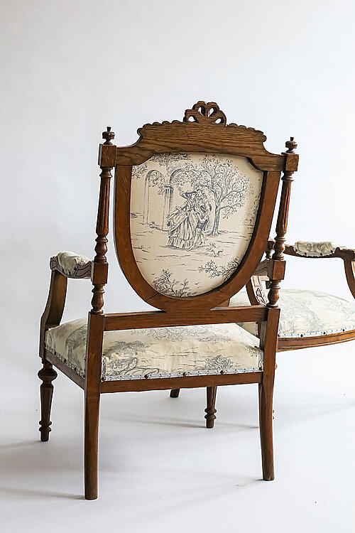 Кресла парные "Туаль де Жуи", неоклассицизм, дерево, винтажная обивка, Франция, конец XIX века