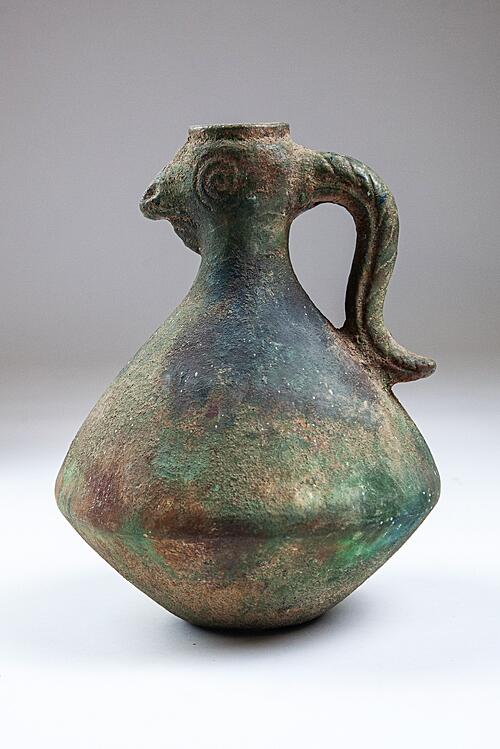 Ваза стилизованная Bird Jug