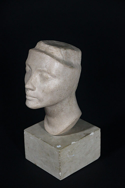 Скульптурная композиция "Нефертити", гипс, Франция, середина XX века