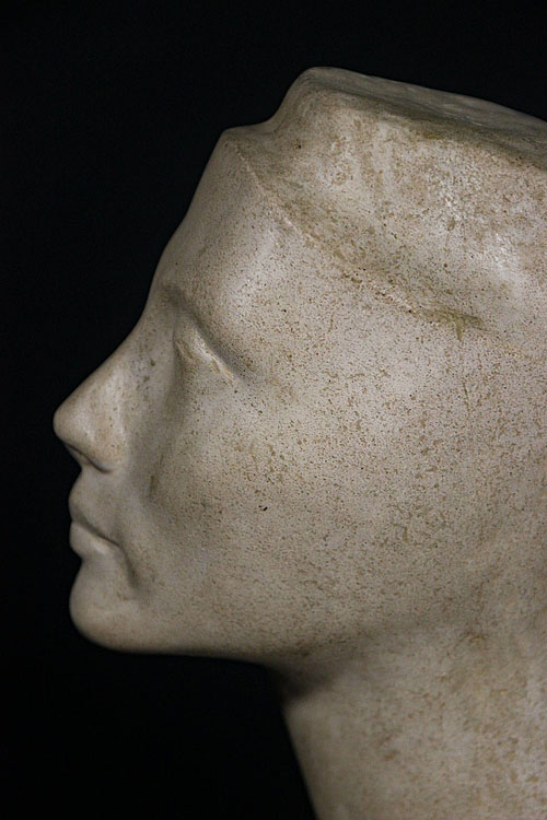 Скульптурная композиция "Нефертити", гипс, Франция, середина XX века
