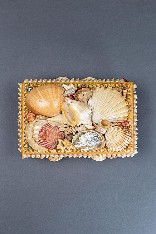 Шкатулка для украшений "Перла", морские раковины, сукно, Франция, середина XX века