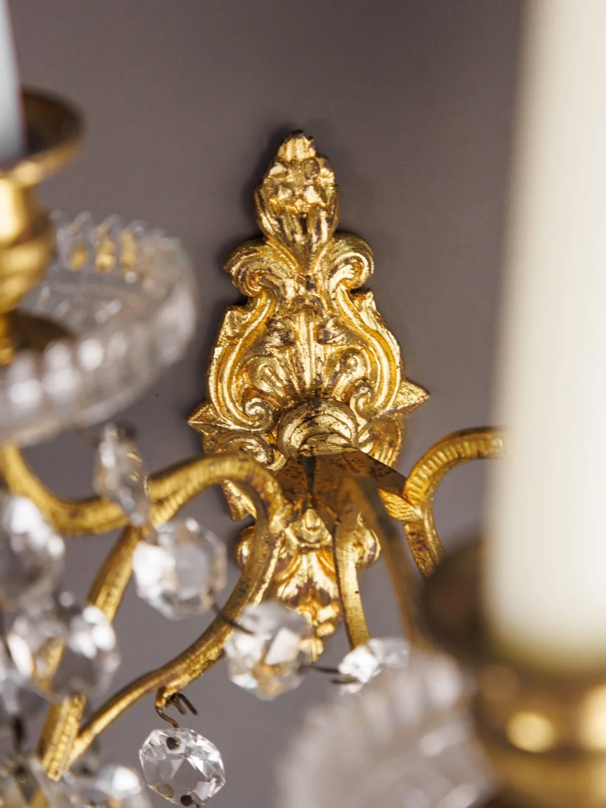 Парные хрустальные бра Baccarat “Lux Doré”