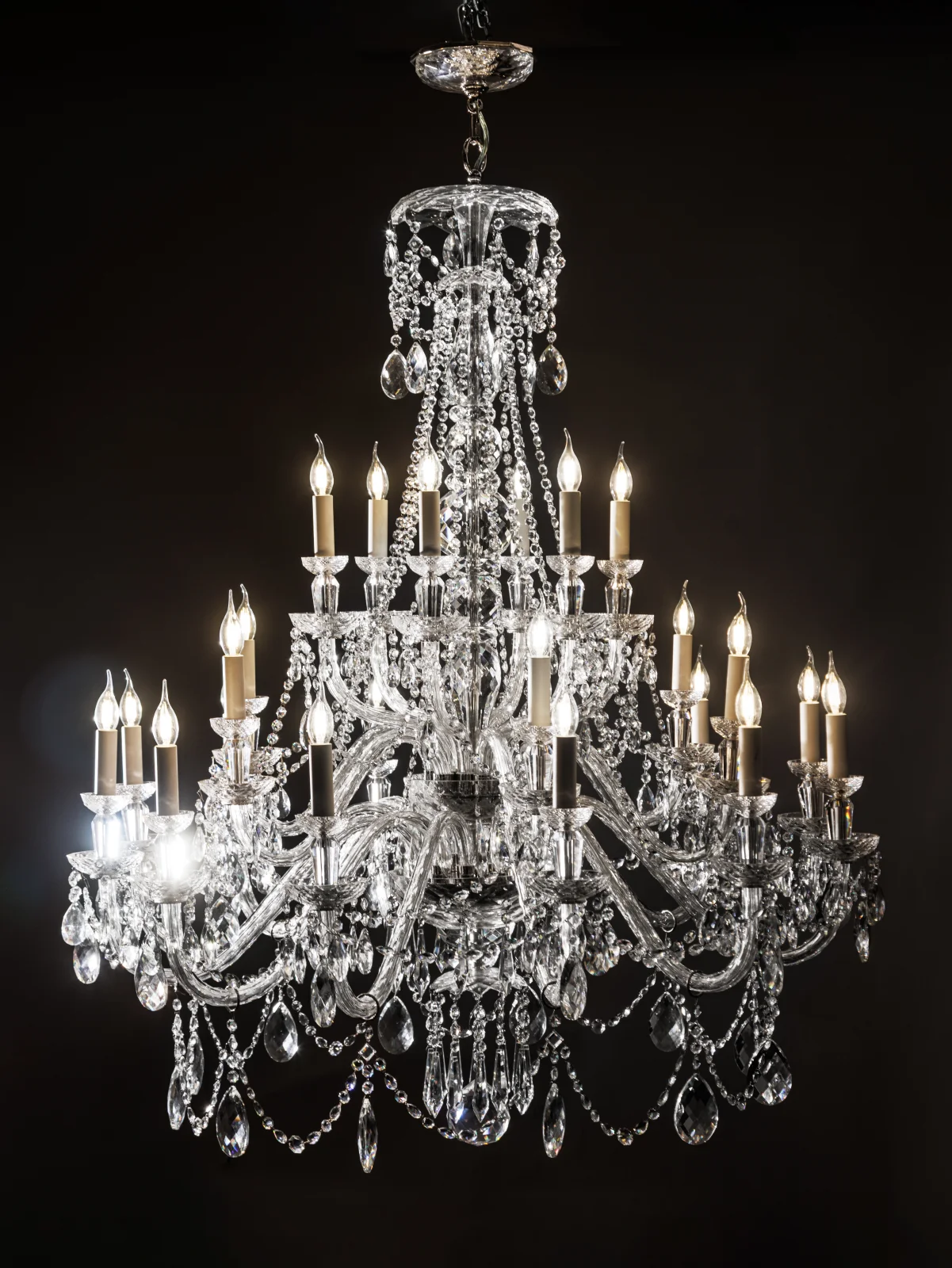 Люстра Daniela Three Tier Chandelier от Ralph Lauren